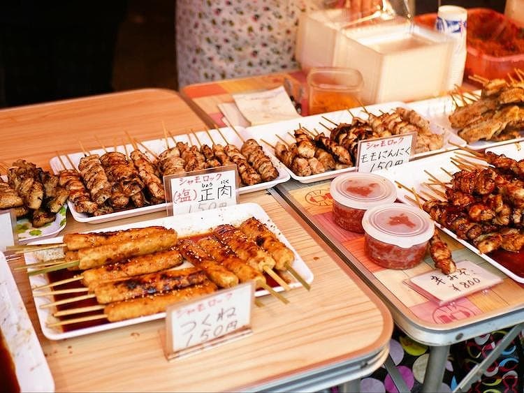 シャモロックの焼き鳥屋台