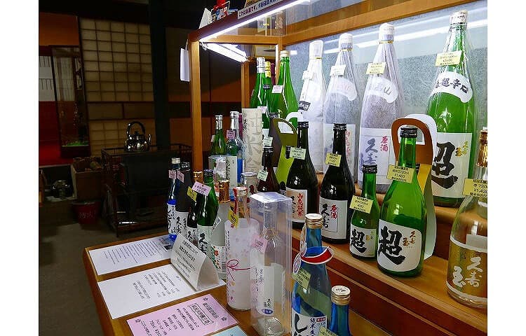 平瀬酒造店　店内