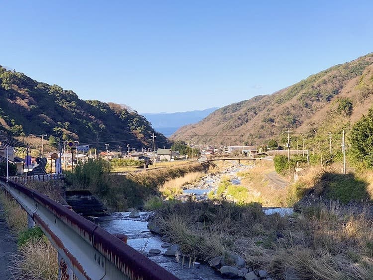 のどかな里山の風景