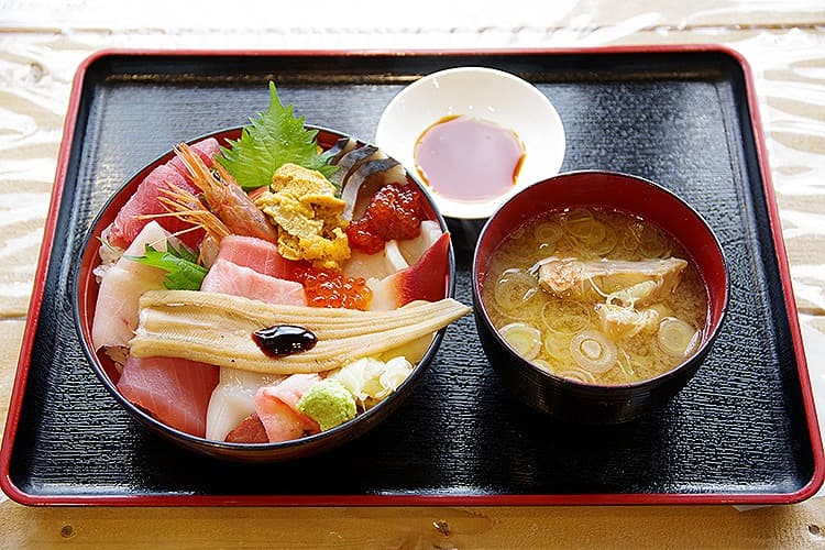 女川丼 特選 シャリ小盛り