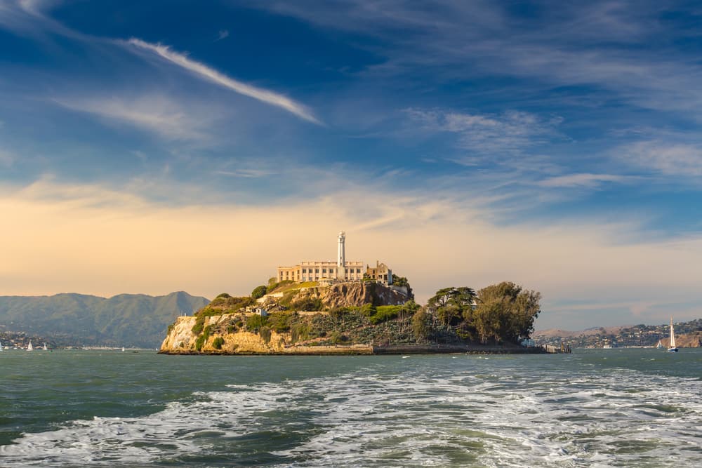 shutterstock_239675668